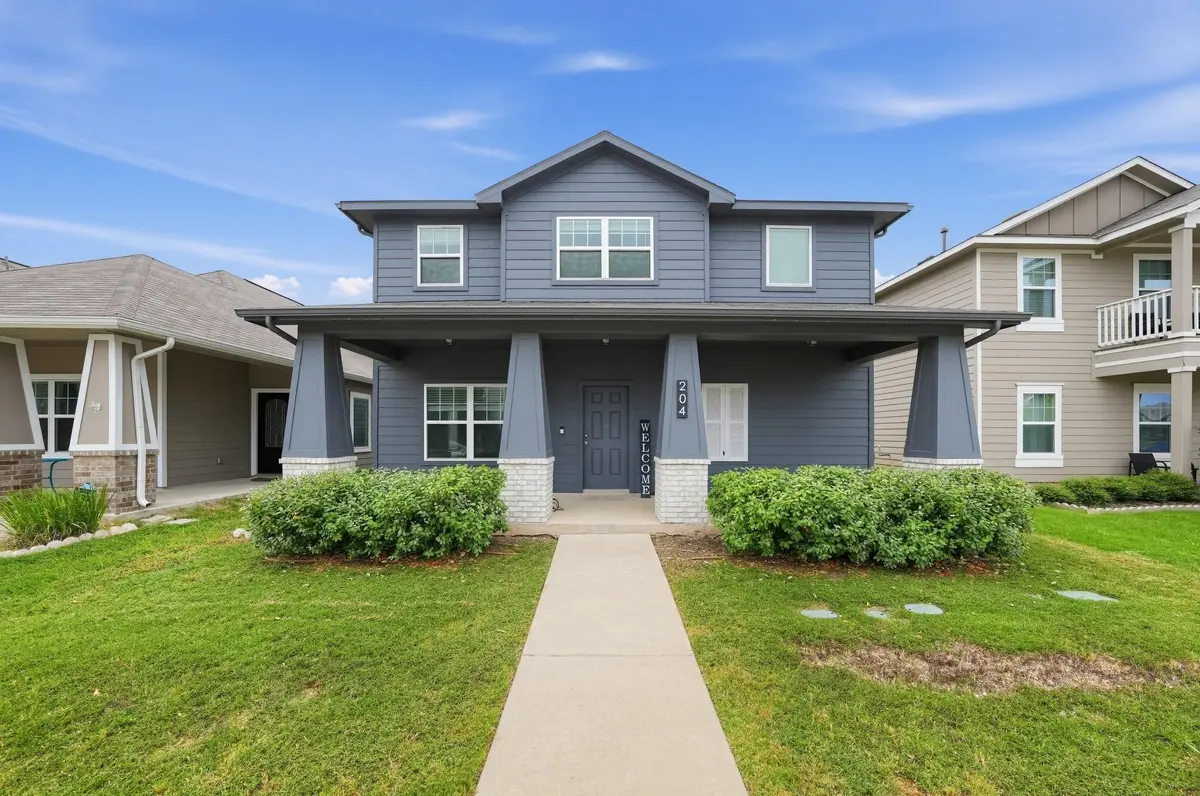 204 Timber Brook DR, Hutto, TX 78634