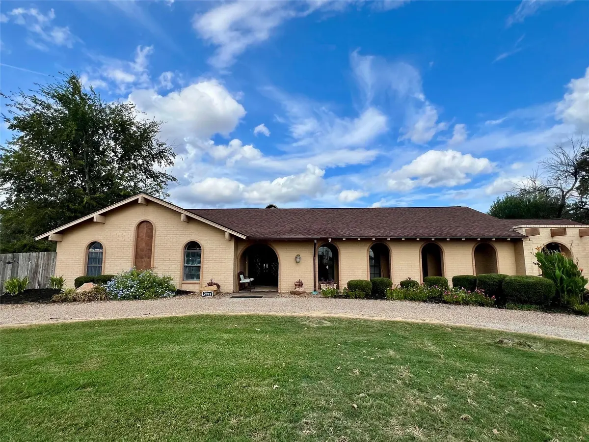 2079 County Road 226, Giddings, TX 78942