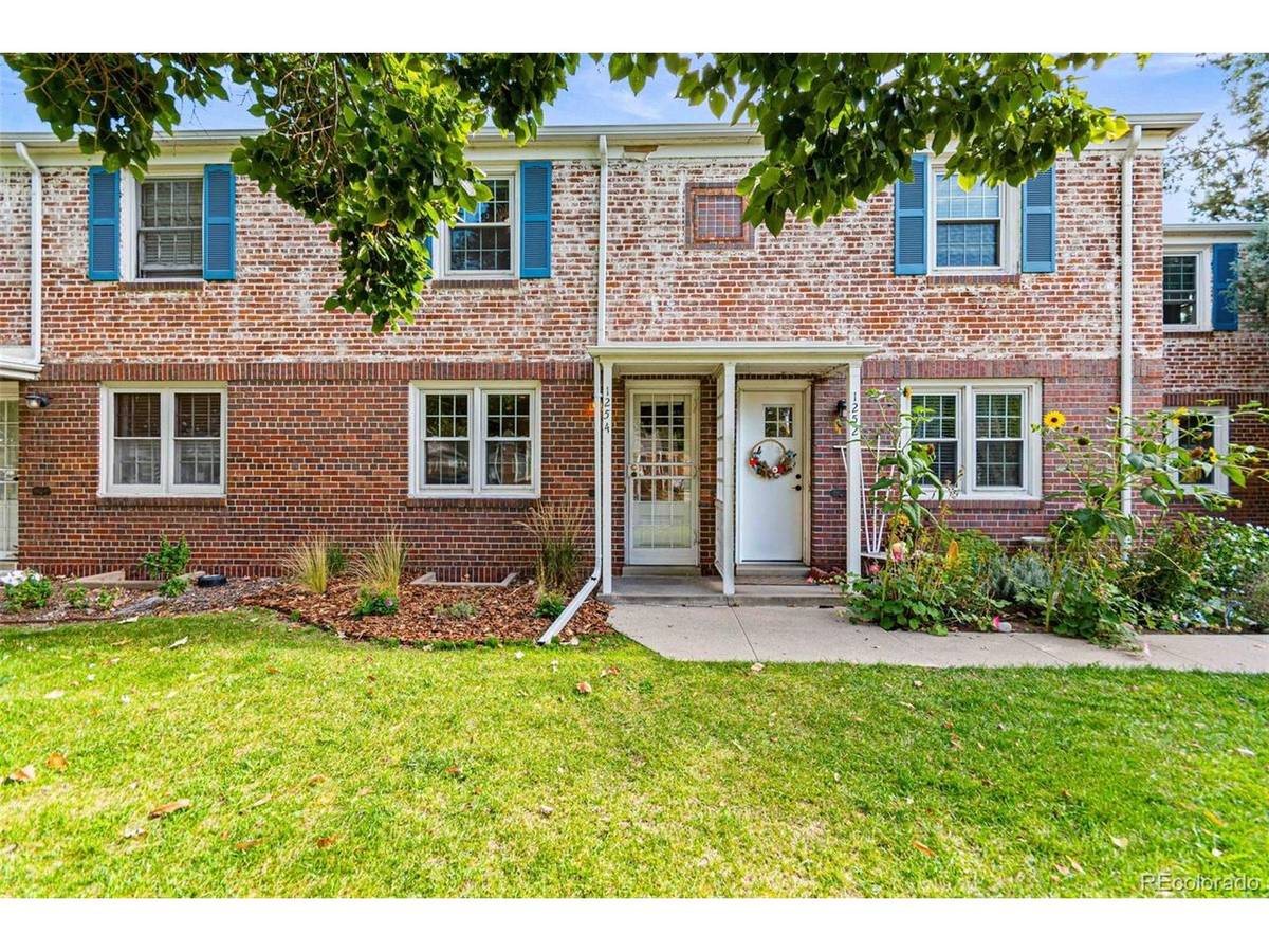 1254 Krameria, Denver, CO 80220