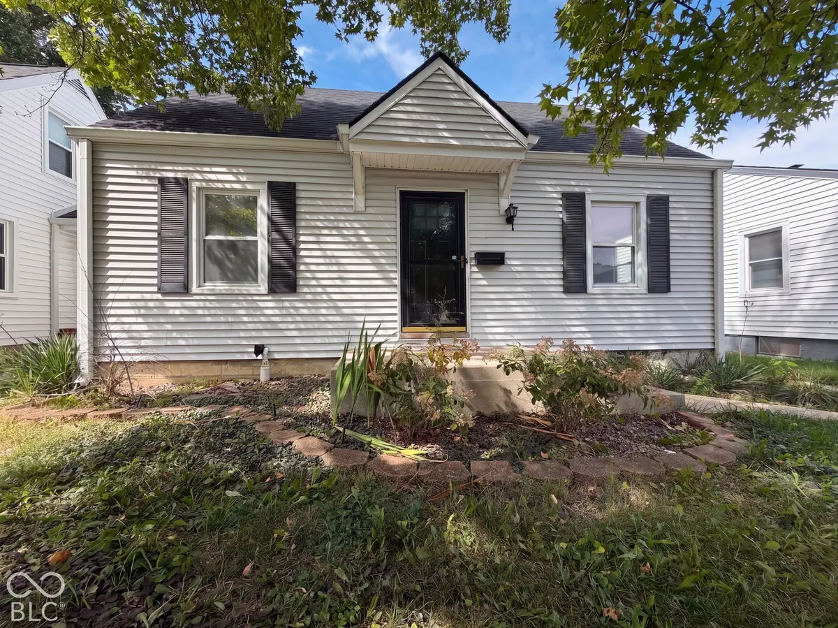 122 S 6th AVE, Beech Grove, IN 46107