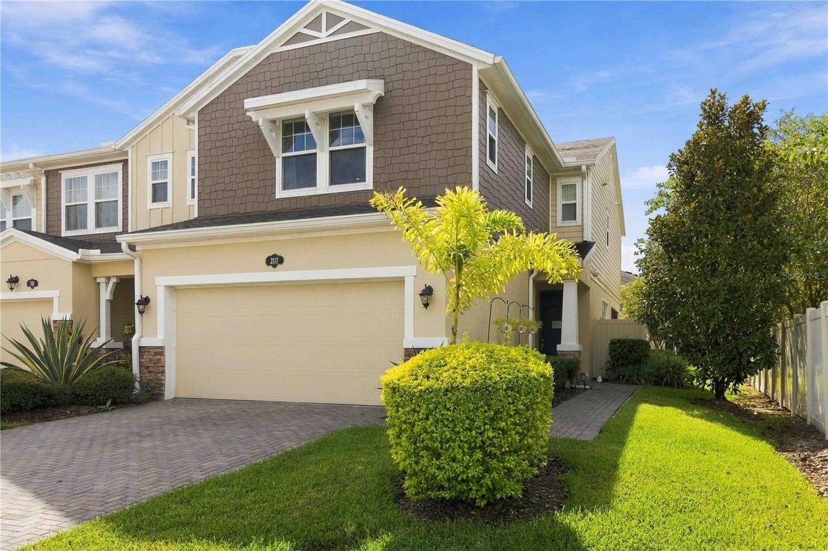 2117 LAKE WATERS PL, Lutz, FL 33558