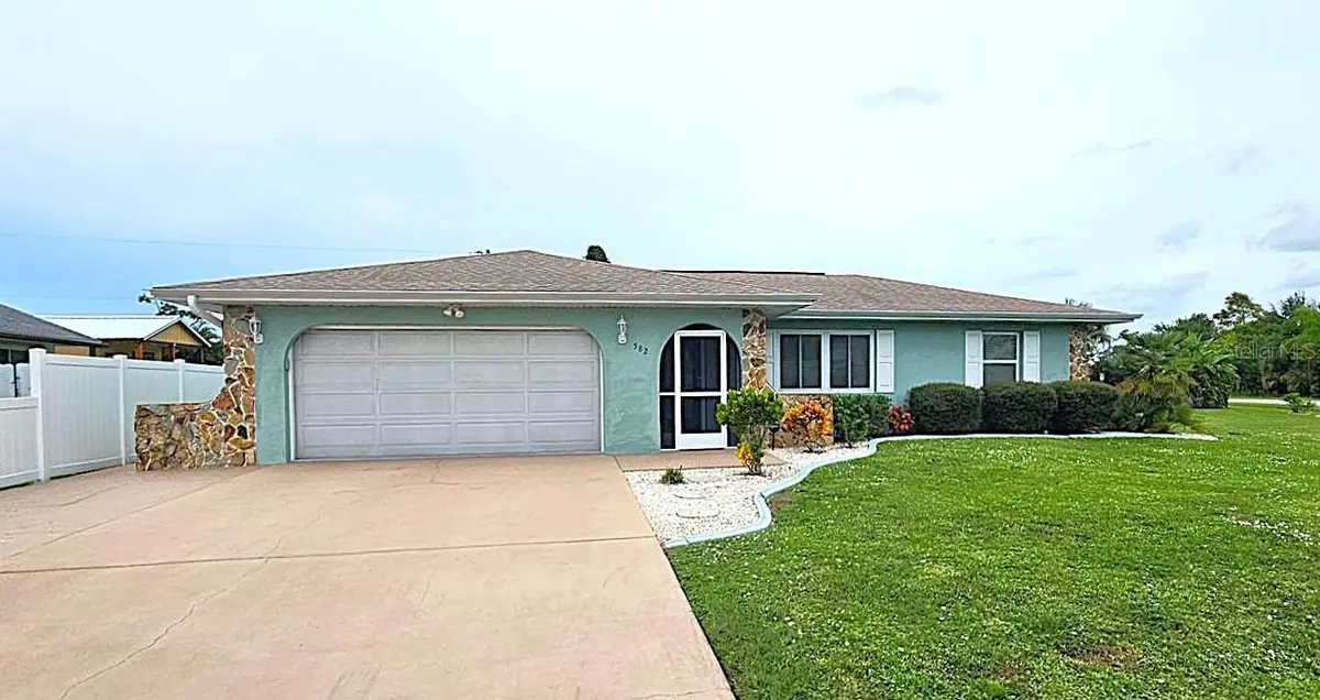 582 AZALEA DR NW, Port Charlotte, FL 33952