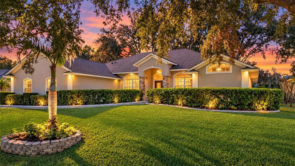 10504 JARDIM DE LARGO ST, Clermont, FL 34711