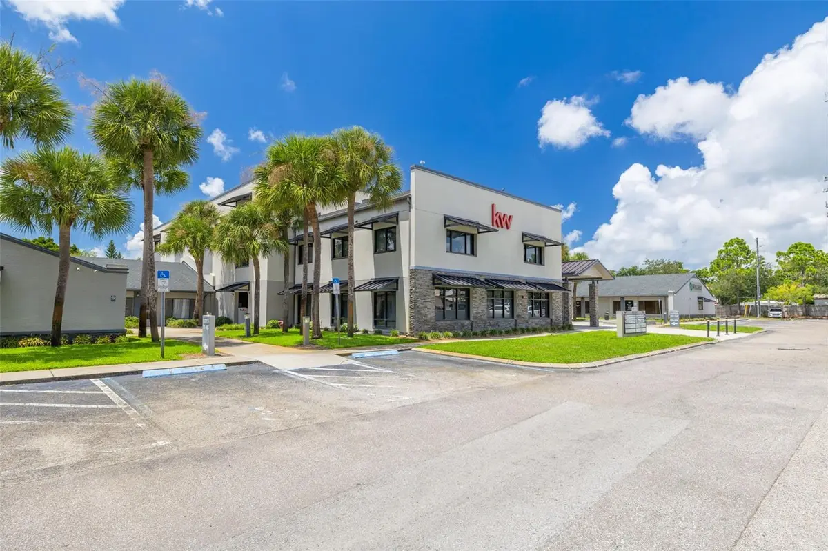 30522 US HIGHWAY 19 N #105, Palm Harbor, FL 34684