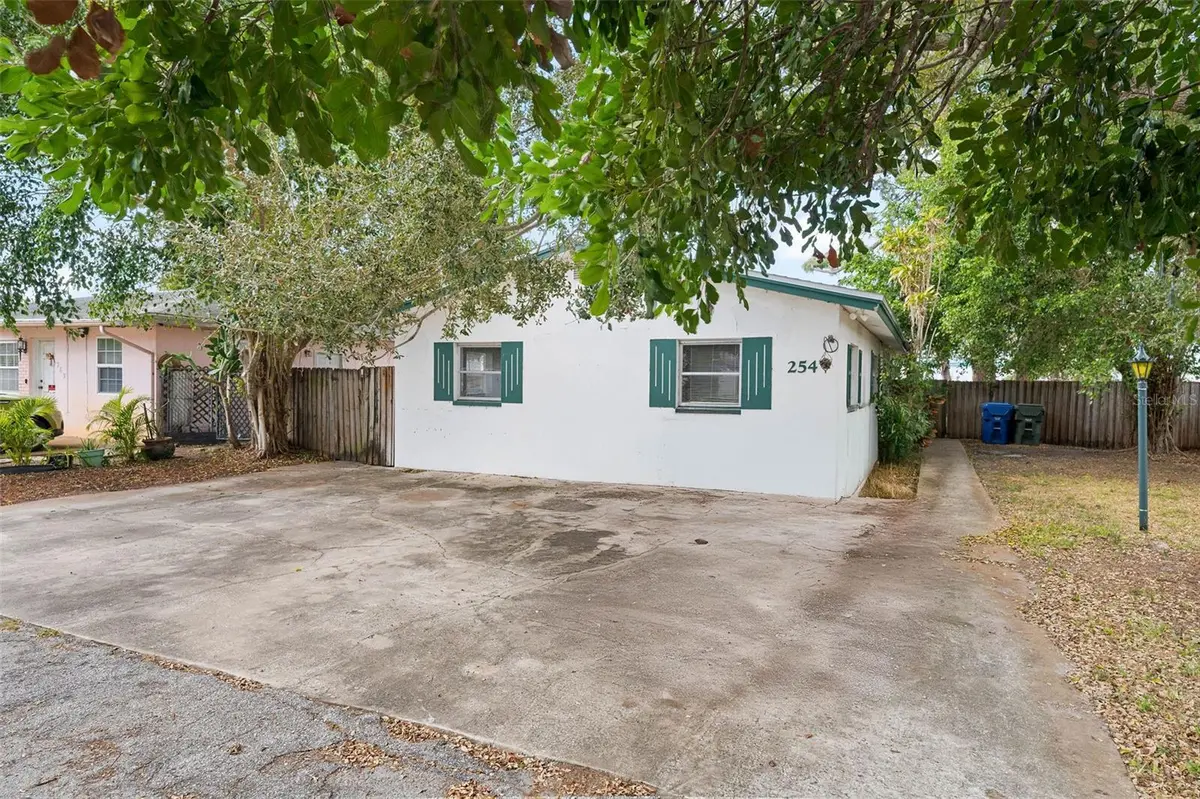 254 PLUMOSA DR, Largo, FL 33771