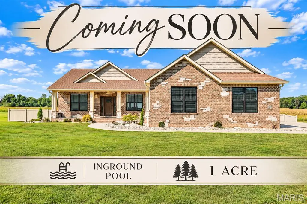 8357 Maple Grove RD, Troy, IL 62294
