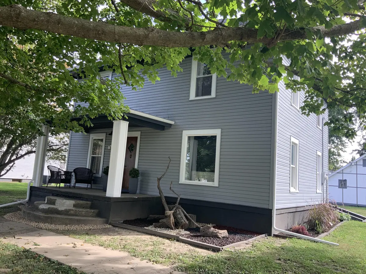 309 W Commercial ST, Neponset, IL 61345