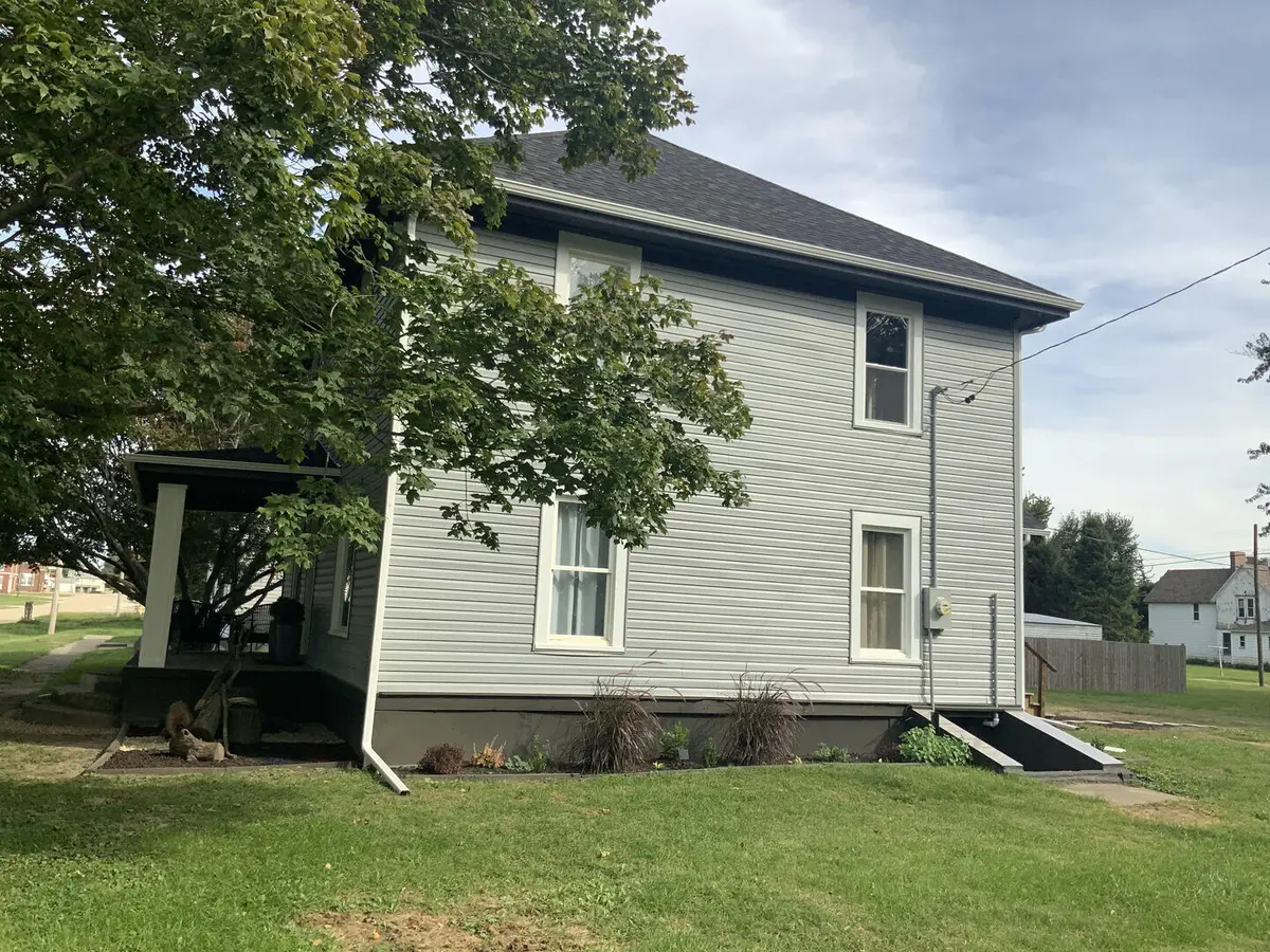 309 W Commercial ST, Neponset, IL 61345