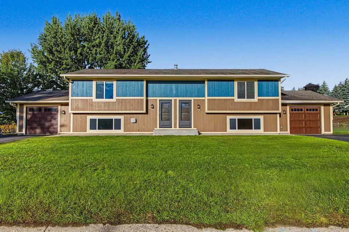 1381 Easter LN, Eagan, MN 55123