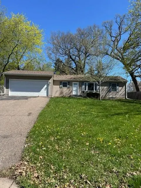 1020 Orkla DR, Golden Valley, MN 55427