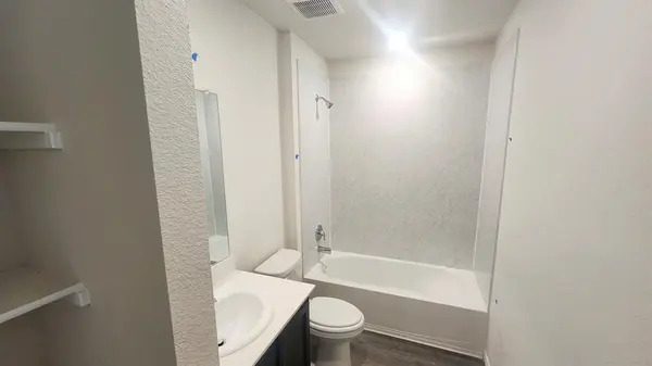 1202 Breezy Oak Drive, Nevada, TX 75173