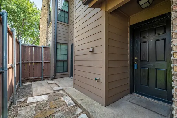 333 Melrose Drive #31D, Richardson, TX 75080
