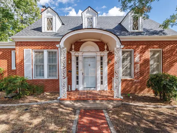 1016 W Walnut, Coleman, TX 76834