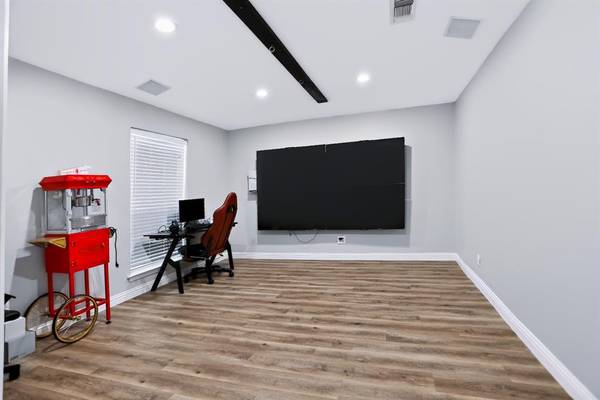 1503 Woodvine Drive, Euless, TX 76040