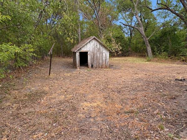 808 W 11th Avenue, Corsicana, TX 75110
