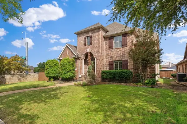 2241 Magic Mantle Drive, Lewisville, TX 75056