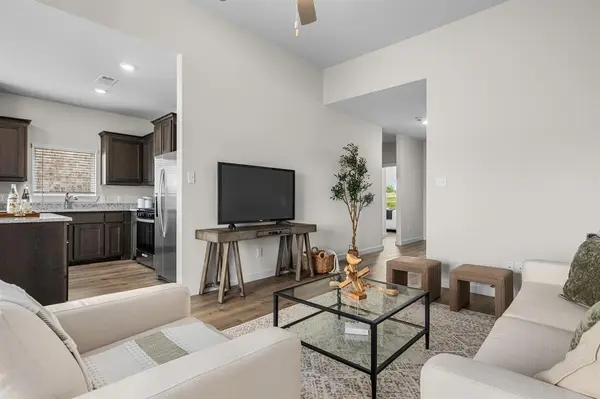 11121 Santana Drive, Fort Worth, TX 76108