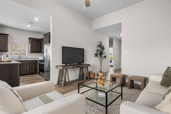 11121 Santana Drive, Fort Worth, TX 76108