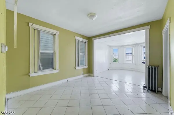 490 E 27Th St, Paterson City, NJ 07514