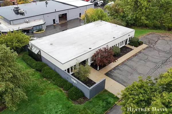 1061 Washington AVE, Holland City, MI 49423