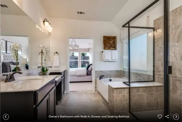323 Archway LN, Liberty Hill, TX 78642