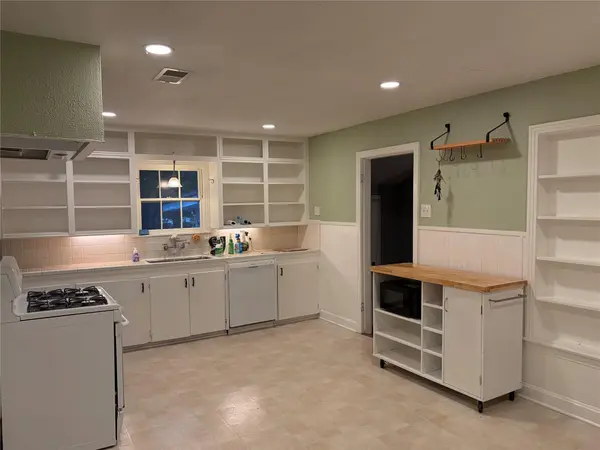 5618 Bull Creek RD, Austin, TX 78756