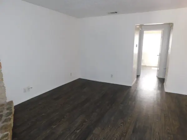 2301 Cedrick CV #D, Austin, TX 78748