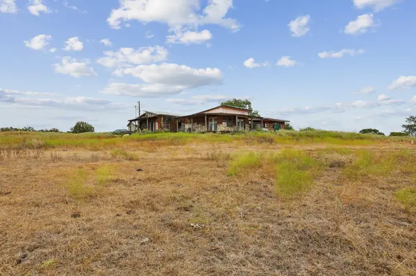 1090 Private Road 7046, Elgin, TX 78621