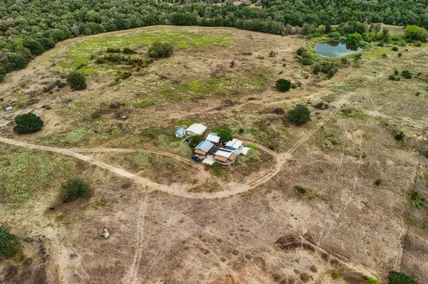 1090 Private Road 7046, Elgin, TX 78621