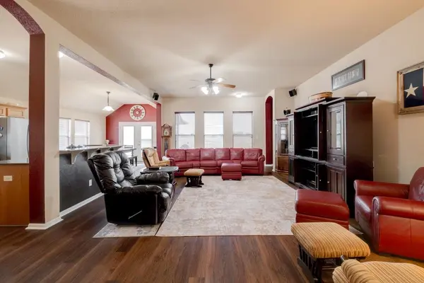 8510 Old Colony Line RD, Dale, TX 78616