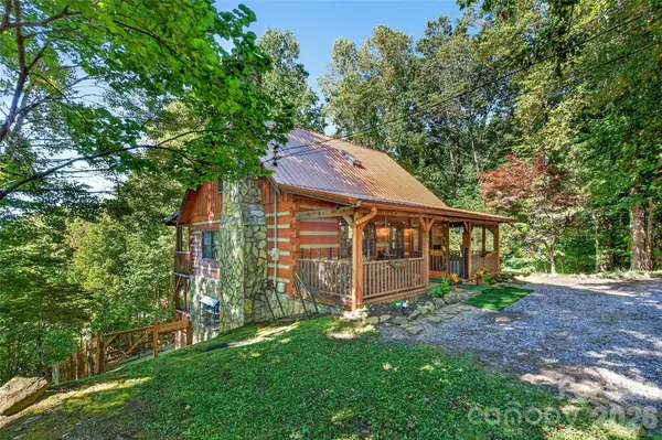 602 Quail Cove RD, Clyde, NC 28721