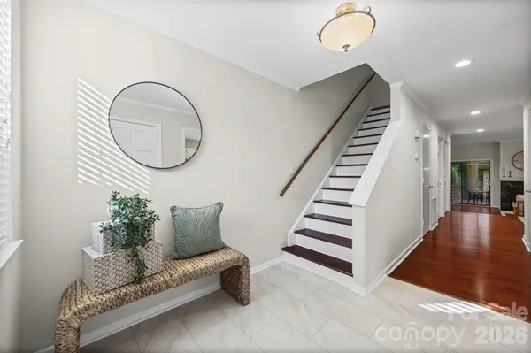 5803 Sharon RD #E, Charlotte, NC 28210