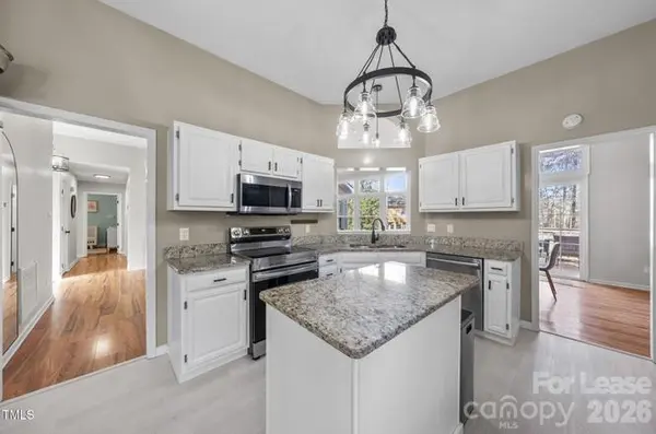 109 Swallow CT #1, Cary, NC 27513