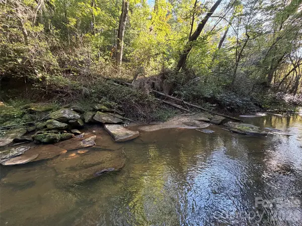 V/L Kashs WAY #7, Nebo, NC 28761