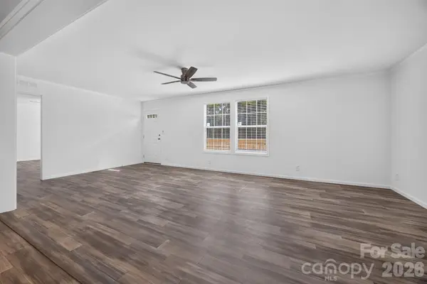 166 Christophers CT, Lexington, NC 27295