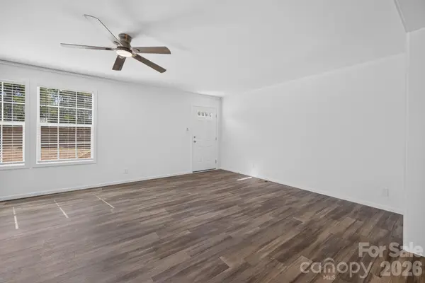 202 Christophers CT, Lexington, NC 27295