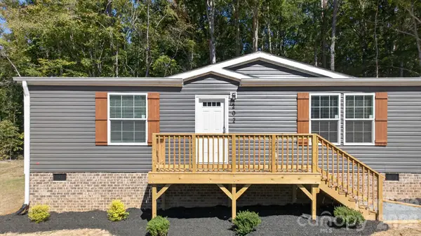 202 Christophers CT, Lexington, NC 27295