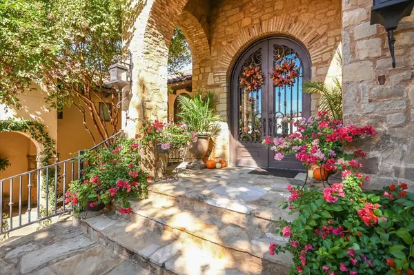 120 Applehead Island Dr., Horseshoe Bay, TX 78657