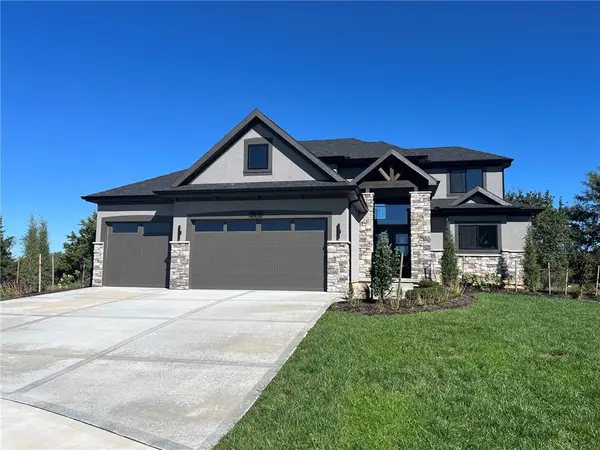 11808 W 181st ST, Overland Park, KS 66013