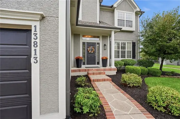 13813 Richards ST, Overland Park, KS 66221