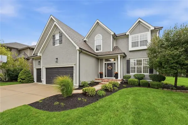 13813 Richards ST, Overland Park, KS 66221