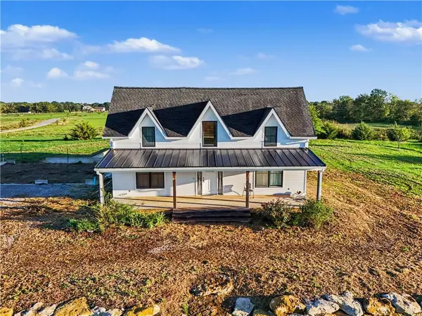 7132 SE PP HWY, Holt, MO 64048