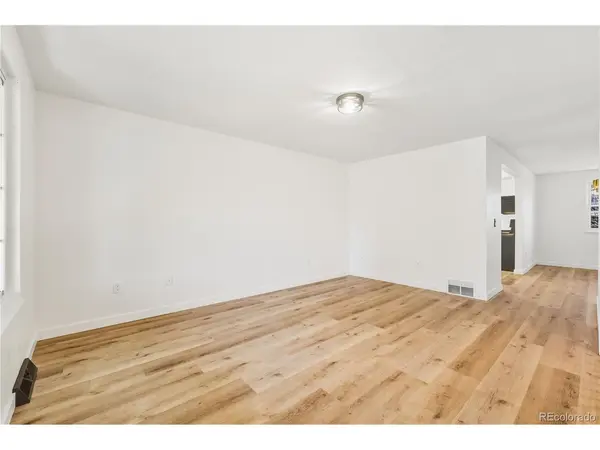 1080 S Garrison, Lakewood, CO 80226