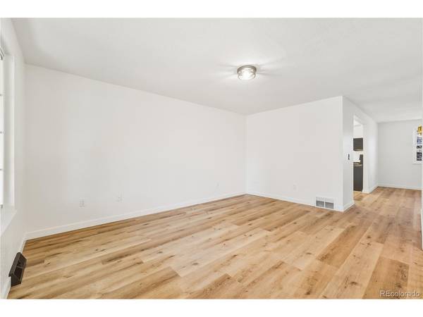 1080 S Garrison, Lakewood, CO 80226