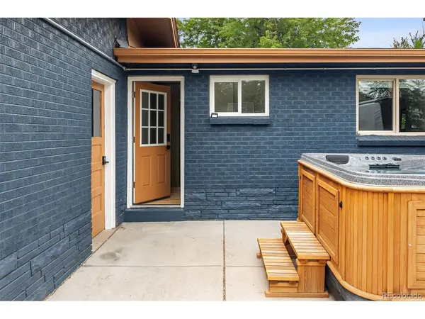 7610 W 24th, Lakewood, CO 80214