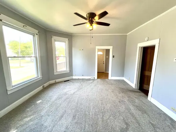 301 E Monroe ST, Princeton, IN 47670