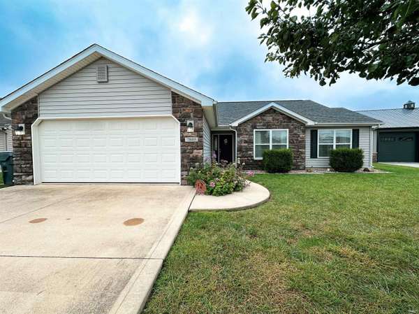 7805 W Frankie DR, Yorktown, IN 47396