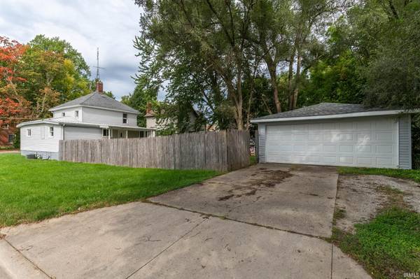 515 S Washington ST, Angola, IN 46703-2137