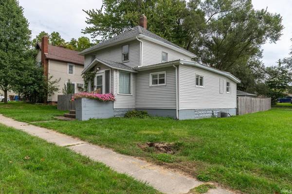 515 S Washington ST, Angola, IN 46703-2137