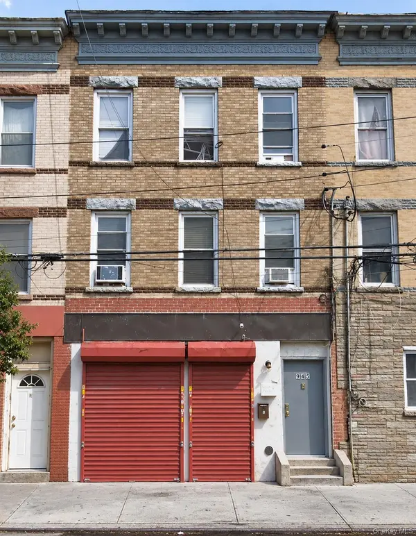 945 Liberty AVE, Brooklyn, NY 11208
